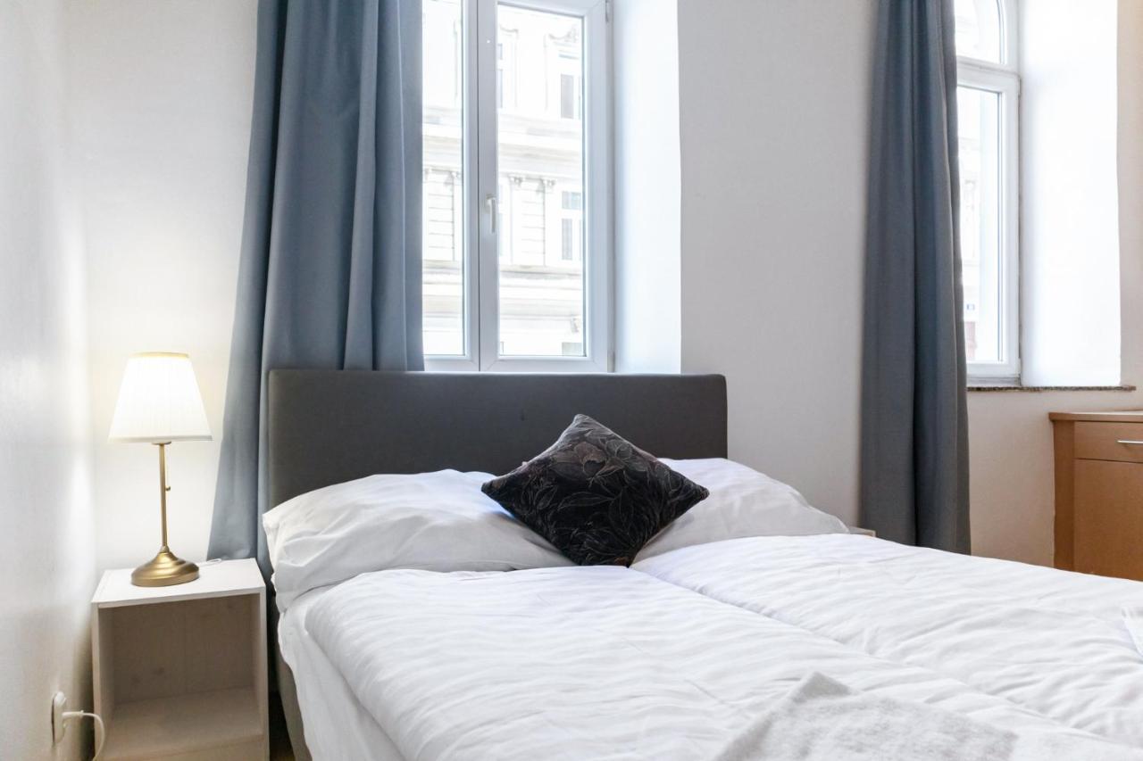 Attractive Near Wiener Stadthalle Apartment