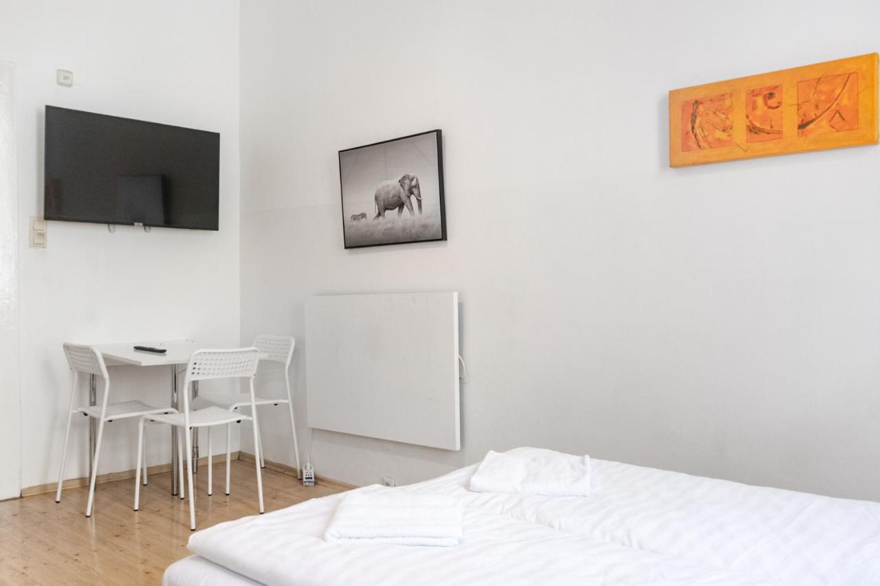 Attractive Near Wiener Stadthalle Apartment *