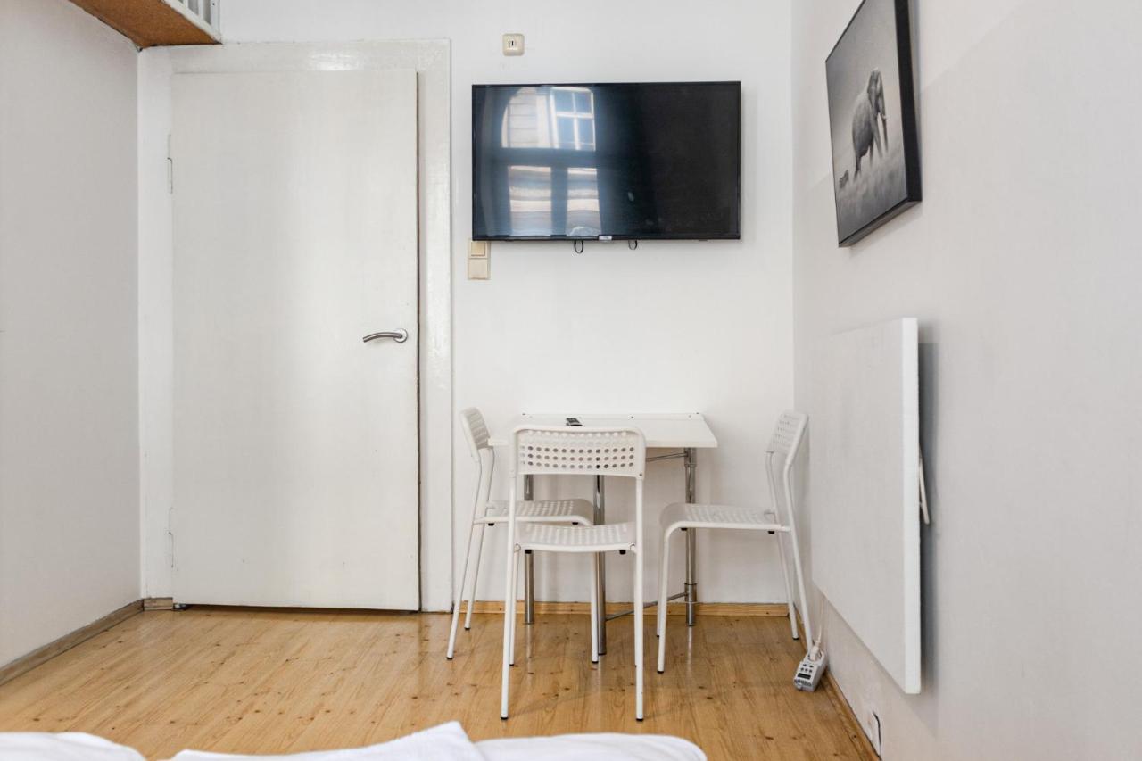 Apartment Attractive Near Wiener Stadthalle Vienna