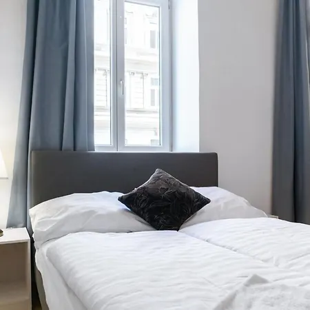 Attractive Apartment Near Wiener Stadthalle Exterior photo